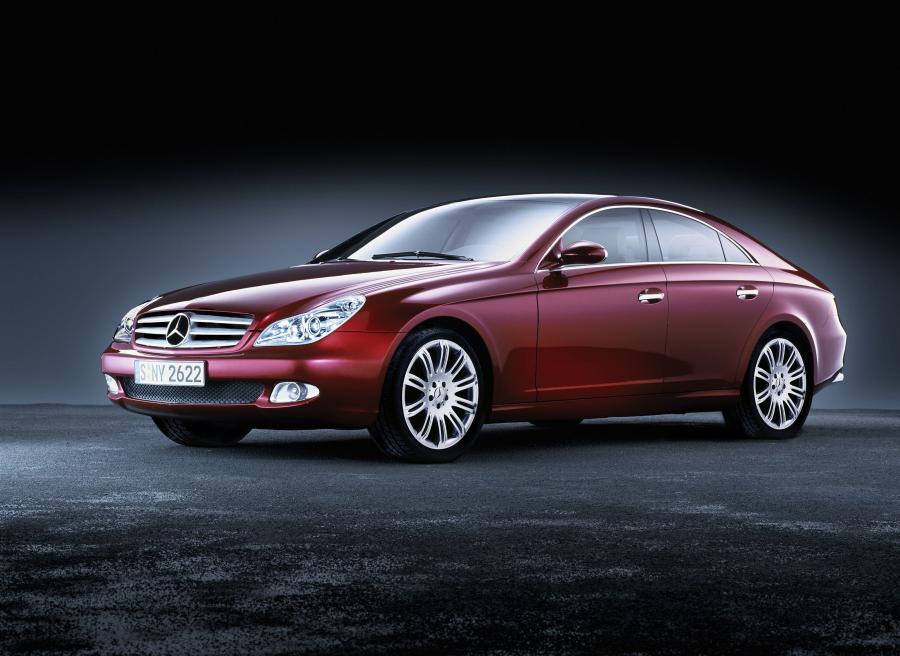  Mercedes-Benz Vision CLS-Class Concept 2003 года  (фото 32 из 37)